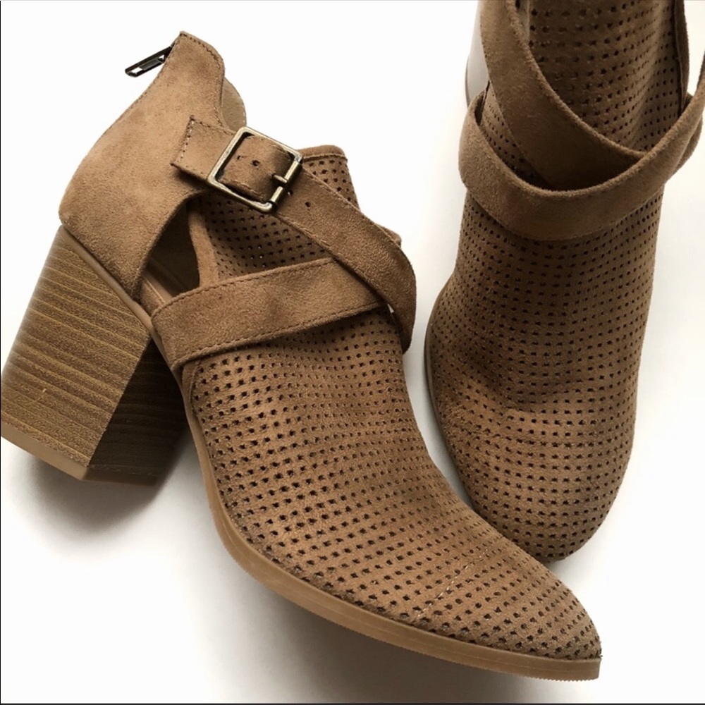 Size 10 Tan Booties